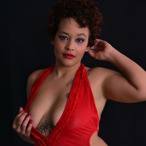 Meet your Posher, Elisha